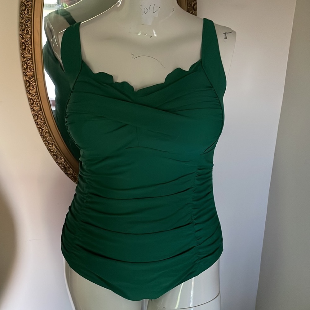 NWT 1pc swimsuit